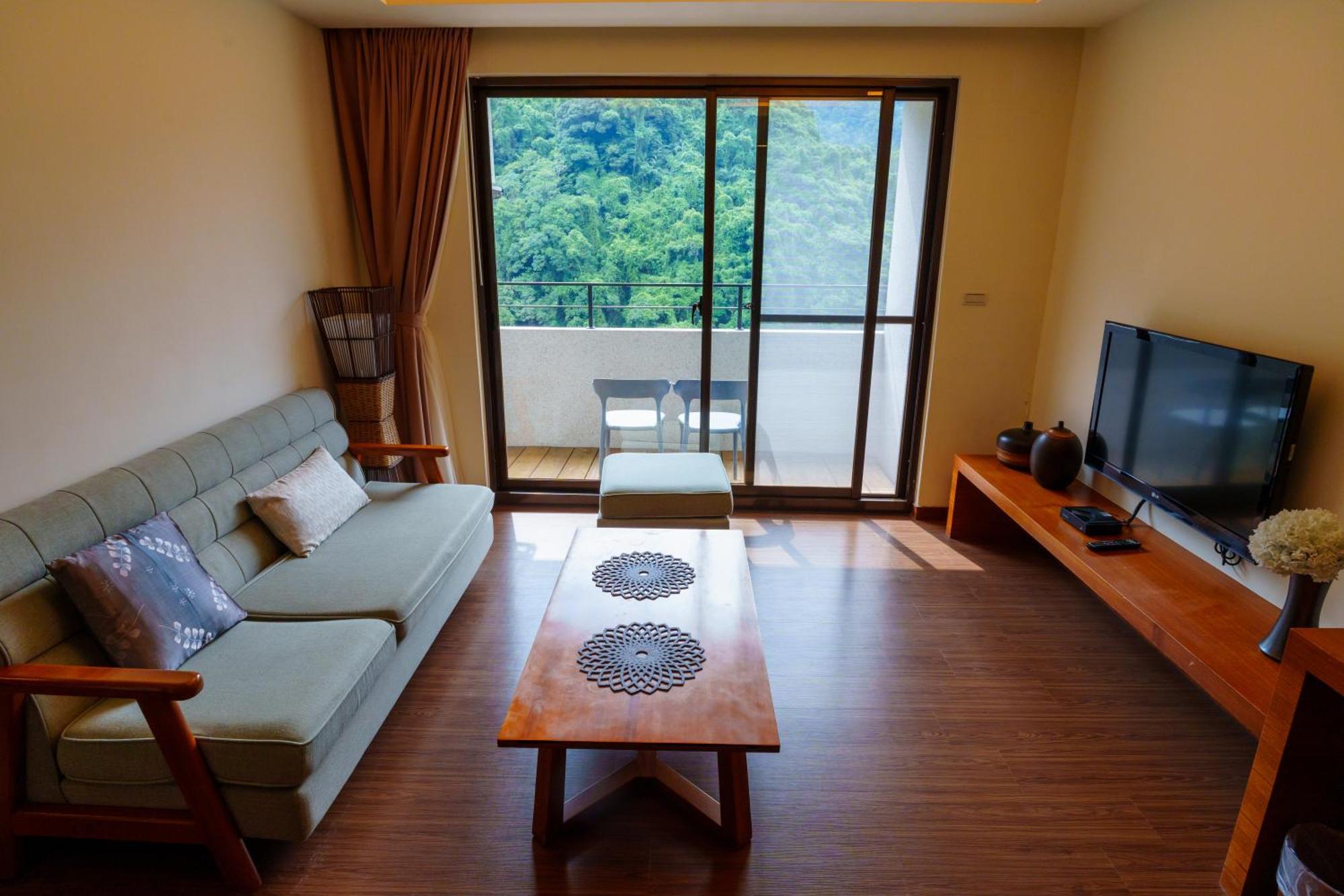 Spring Spa Hotel Wulai Exterior photo