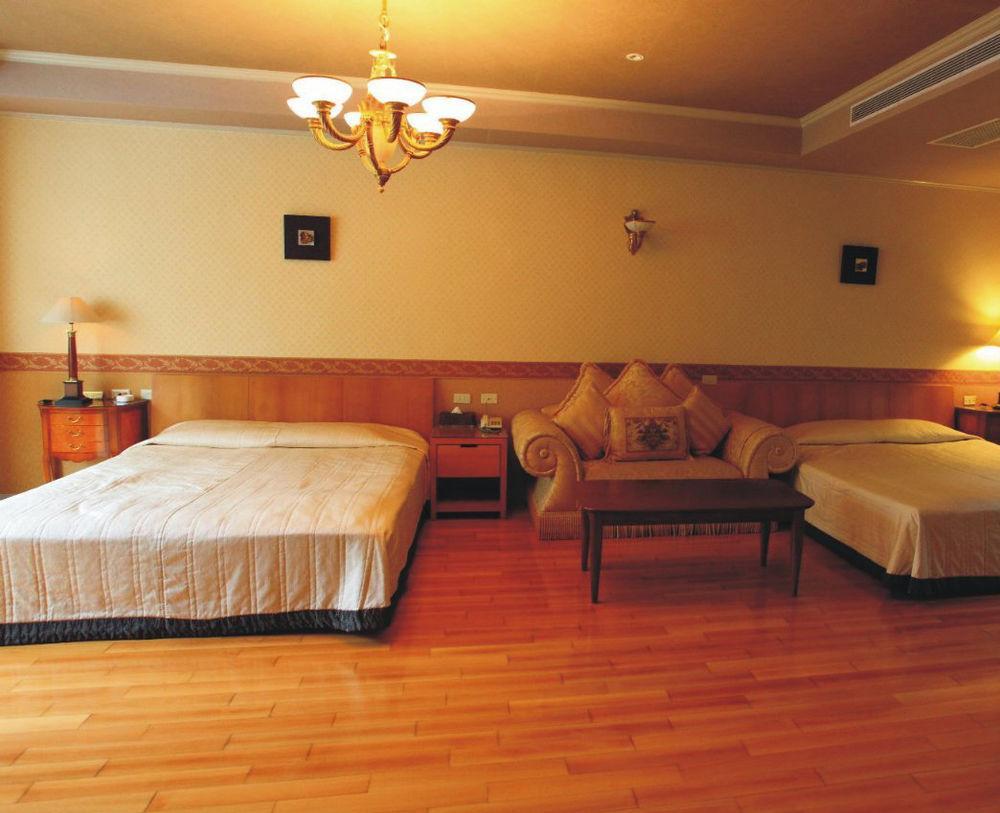Spring Spa Hotel Wulai Exterior photo