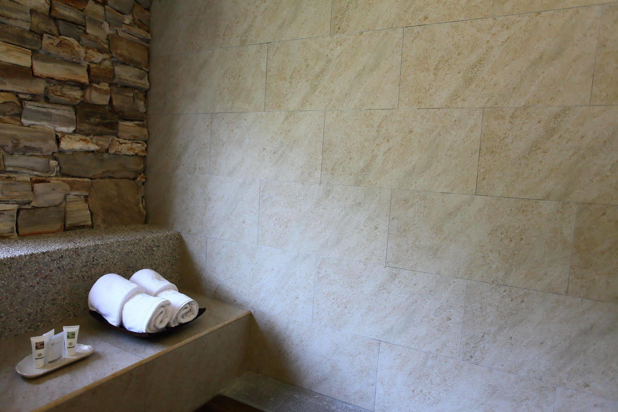 Spring Spa Hotel Wulai Exterior photo