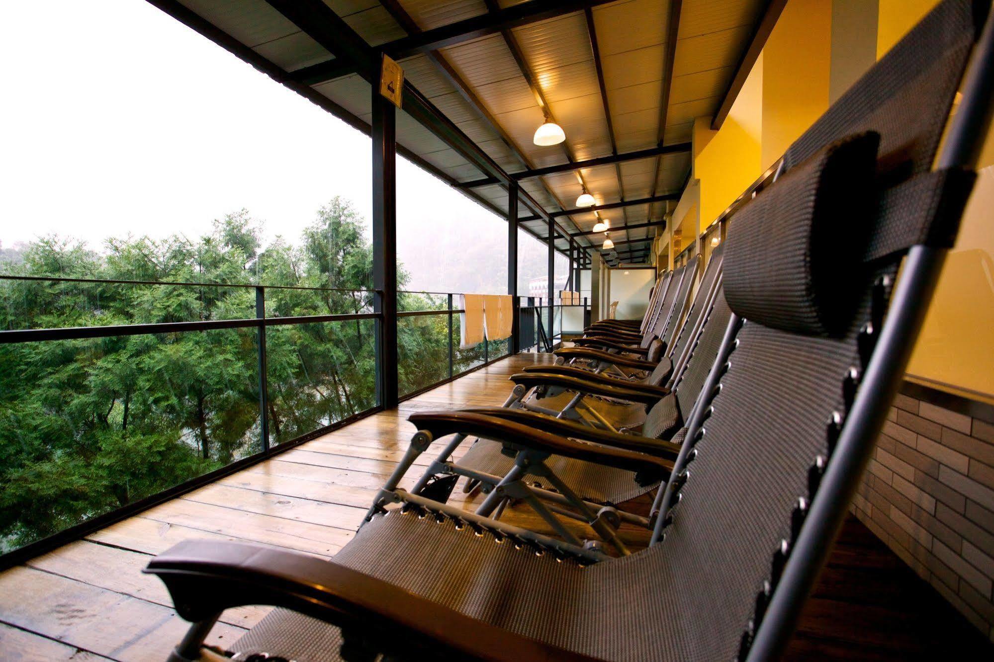 Spring Spa Hotel Wulai Exterior photo