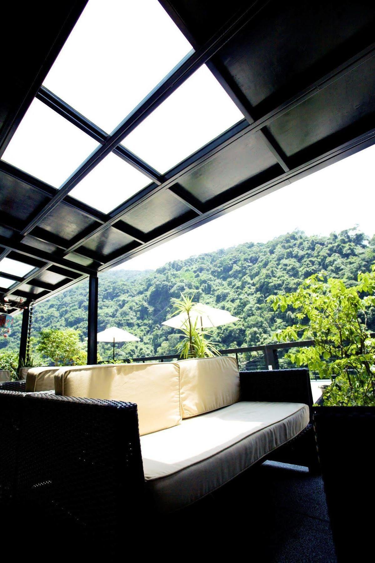 Spring Spa Hotel Wulai Exterior photo